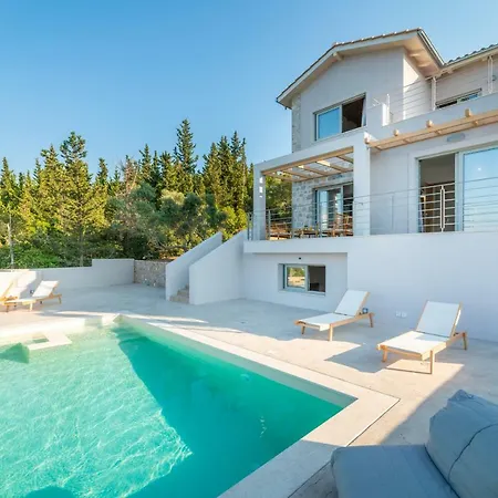 Ionion Theasis Dioni * Tsoukaládhes